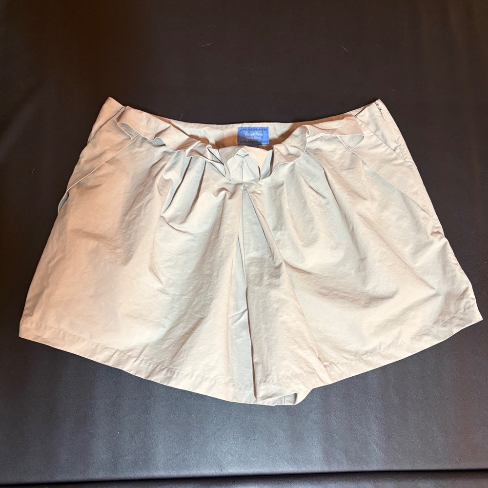 Simply Vera Vera Wang Khaki Ruffle Waist Pleated Shorts Tan Size 16
